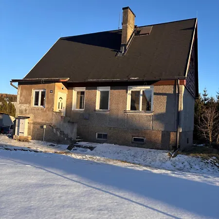 House 度假居 Kovářská